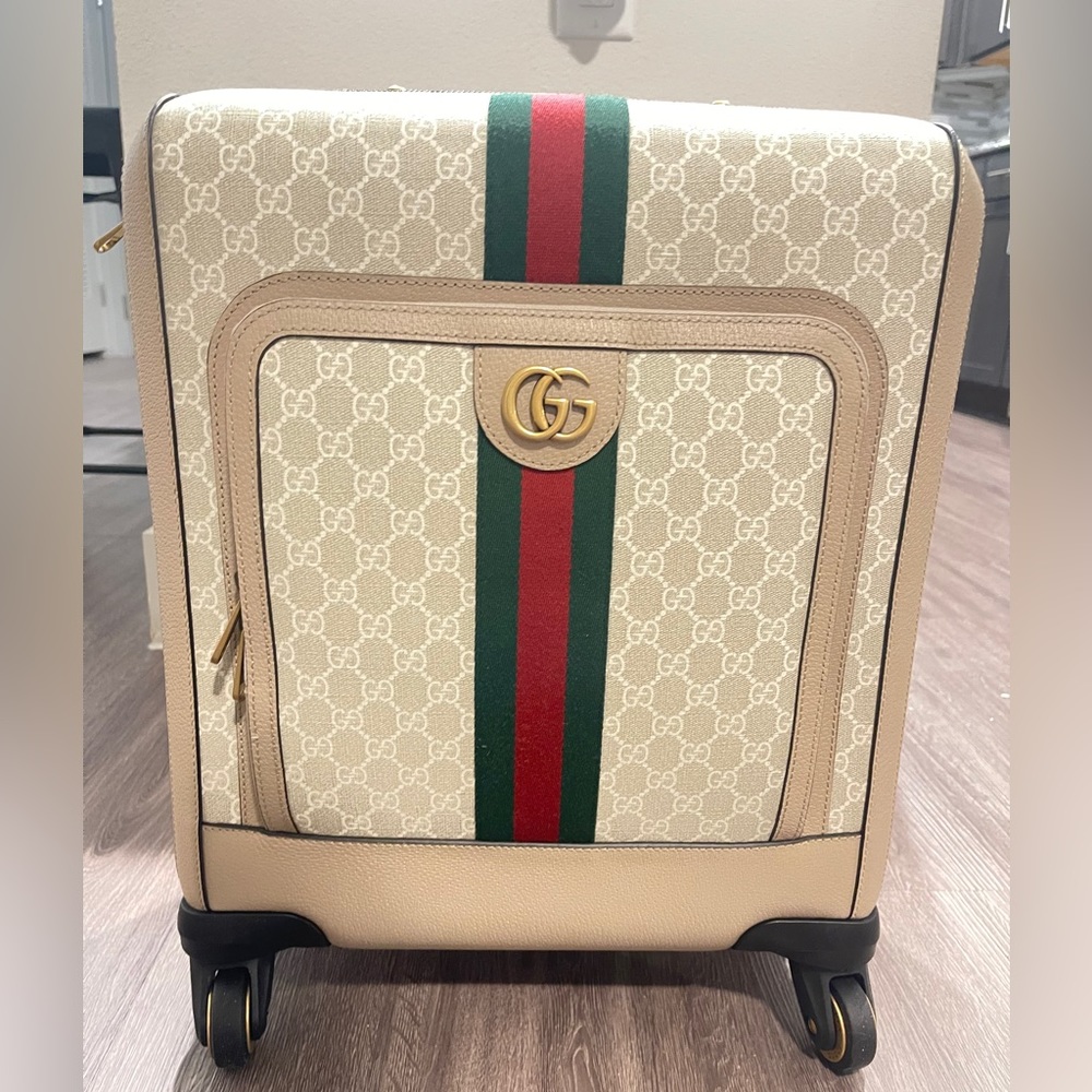Gucci Savoy Small Cabin
Trolley - Picture 2 of 13